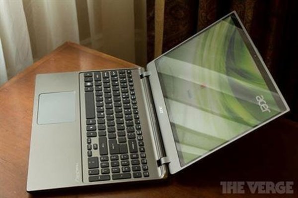 Những laptop sở hữu pin ‘khủng’