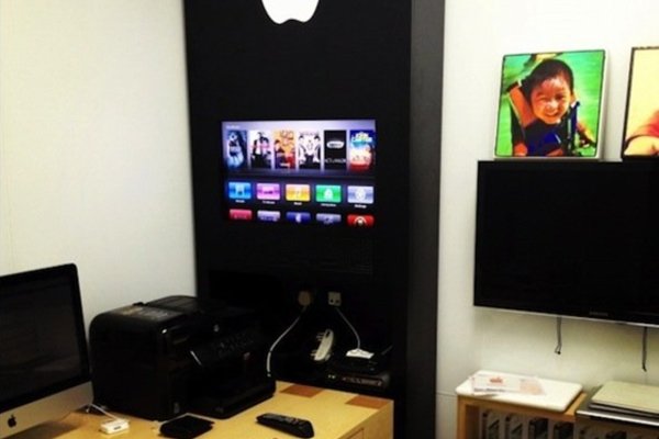 Sốc với căn phòng của fan cuồng Táo