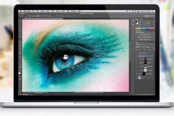 Apple bị kiện vì ảnh quảng cáo MacBook Pro Retina