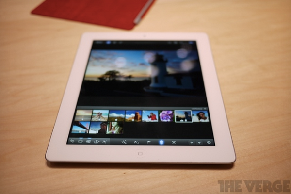 Sau đêm qua, Apple đã thành "kẻ hút máu" người dùng