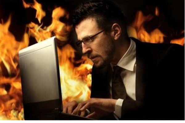 Khắc phục tình trạng laptop bị nóng cực kỳ đơn giản