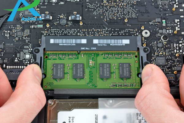 Hướng dẫn nâng cấp Ram cho Macbook Unibody mẫu  A1342