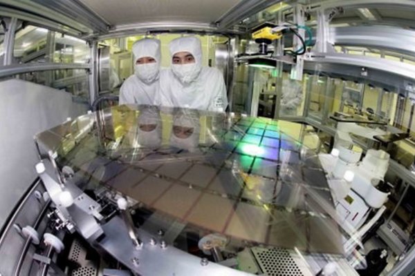 Samsung phát triển loại màn hình tốt hơn Retina