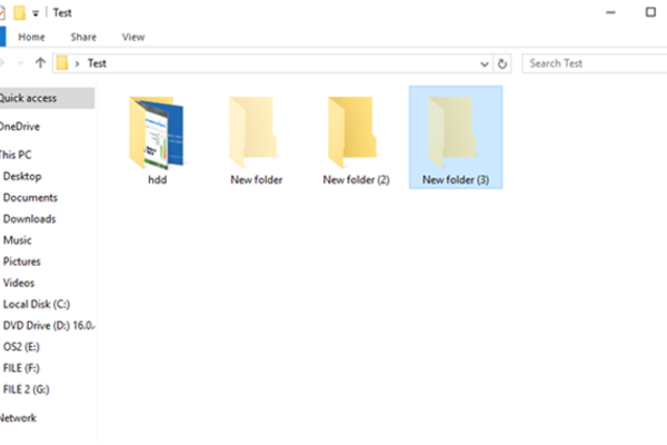 Cách ẩn thư mục trên Windows theo phong cách “lập trình viên”