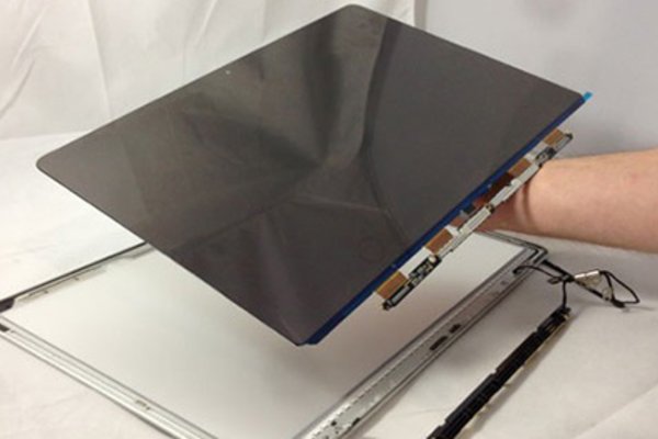 Thay màn hình Macbook lấy ngay