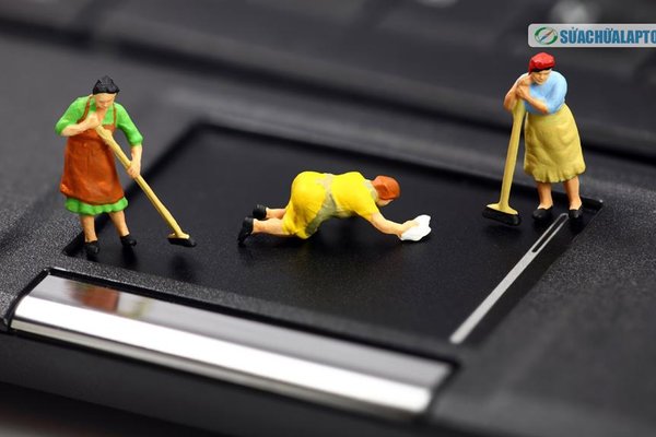 Dịch vụ vệ sinh bảo dưỡng laptop, máy tính tại nhà