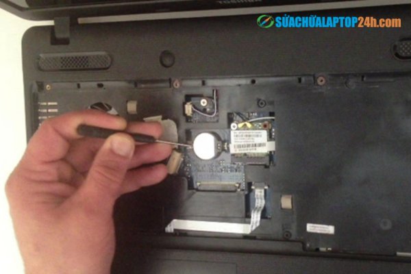 Kỹ thuật sửa chữa máy tính mới tại Sửa chữa Laptop 24h.com