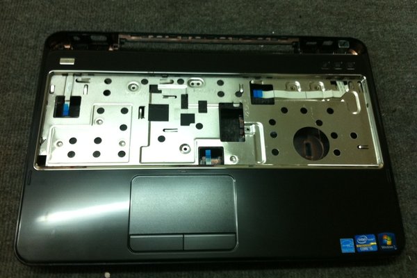 Thay vỏ laptop Dell Inspiron N5110 chính hãng, lấy ngay
