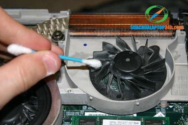 Hướng dẫn sửa laptop tại nhà lỗi máy bị sập nguồn liên tục đơn giản trong 5 phút