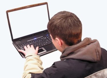 Windows 8 chặn trẻ em bén mảng tới web đen