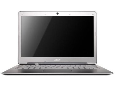 Acer tăng cấu hình ultrabook Aspire S3 để cạnh tranh MacBook Air
