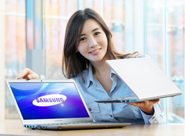 Ultrabook Samsung Series 5 có giá từ 900 USD