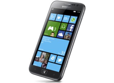 Siêu dế Windows Phone 8 đầu tiên lộ diện