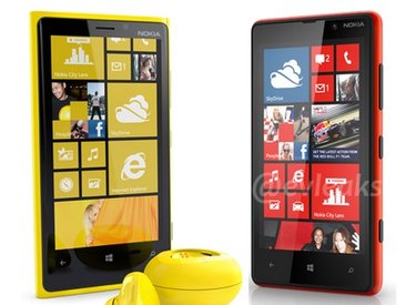 Những màn “rượt đuổi” đón đầu iPhone thế hệ 6