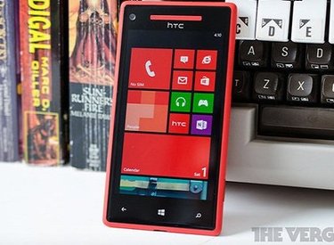 Nokia 'nói kháy' điện thoại Windows Phone mới của HTC