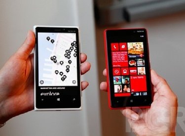 Nokia công bố giá và ngày bán Lumia 920, Lumia 820 tại Châu Âu