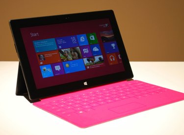 Surface RT so cấu hình với iPad 2012 và Kindle Fire HD 8.9