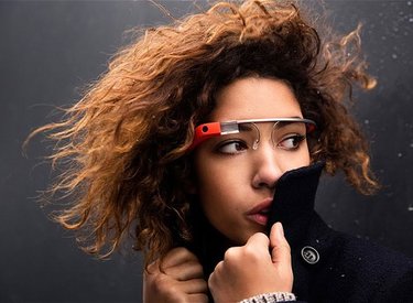 Google Glass mở rộng thêm tính năng âm nhạc