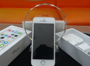 Vui Noel - Suachualaptop24h.com Truy tìm người may mắn với iPhone 5S