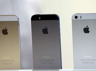 iPhone "xách tay" được bảo hành chính hãng tại VN, hàng "công ty" sẽ sống sao?