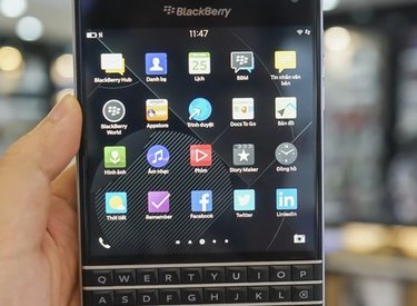 Trên tay BlackBerry Passport tại Việt Nam