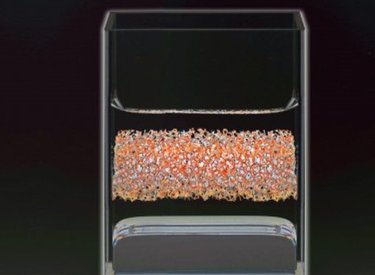 MIT phát triển pin lỏng cho nguồn năng lượng tái tạo