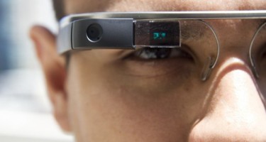 Google Glass có thêm ứng dụng cho người khiếm thính