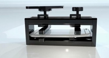 Thiết bị uốn thẳng iPhone bị cong giá 6 triệu đồng