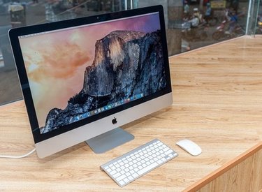 Mở hộp iMac Retina màn hình 5K giá 54 triệu đồng ở Việt Nam