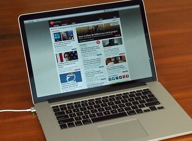 Vì sao Apple vẫn chưa tung ra MacBook Air màn hình Retina?