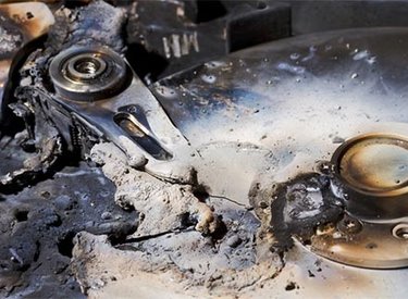 Những lưu ý khi sử dụng Laptop để bảo vệ ổ cứng