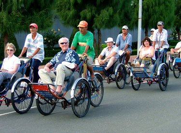 Khách nước ngoài: Người việt thông minh, nhưng...