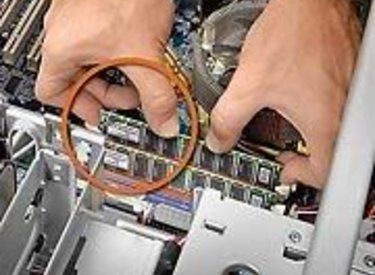 Thêm RAM Laptop như thế nào?