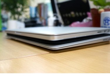 Thủ thuật giúp Macbook không ngủ khi gập máy