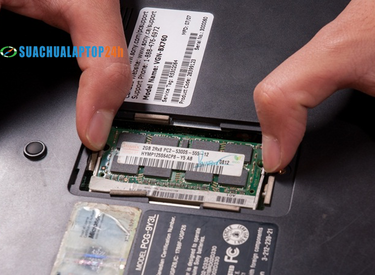 Cách nâng cấp RAM cho laptop