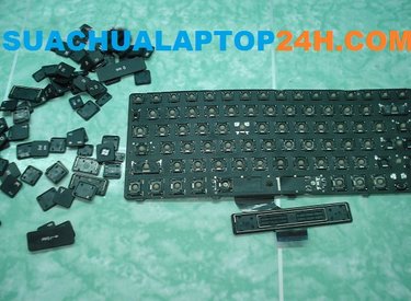 Nguyên nhân dẫn đến bàn phím laptop bị hỏng