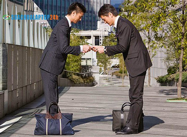 Mẹo tâm lý giúp bạn giao tiếp khéo léo và hiệu quả bất ngờ