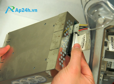 Loại bỏ khay DVD - ROM Driver  PowerMac G4 M5183