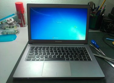 Giới thiệu phần cứng Ultrabook Lenovo U300s