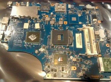 Giới thiệu phần cứng trên Mainboard Laptop Sony VPC F1