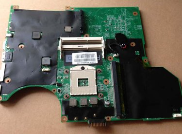 Giới thiệu phần cứng trên Mainboard Laptop AlienWare M15x