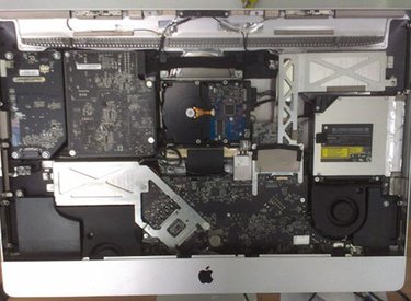 Giới thiệu phần cứng trên Mainboard iMac 27" Late 2011