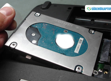 Thay ổ cứng laptop lấy ngay