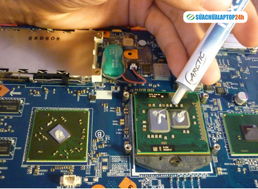 Sử dụng keo tản nhiệt đúng cách như thế nào?