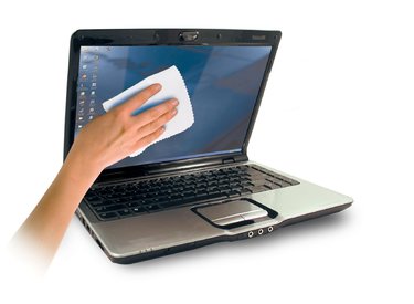 Vệ sinh bảo dưỡng laptop lấy liền - thách thức mọi bụi bẩn