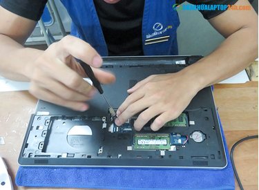 Sửa ổ cứng laptop tại Sửa chữa Laptop 24h.com