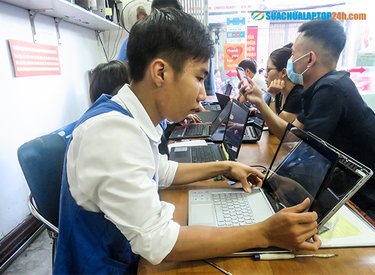 Sửa chữa màn hình máy tính lấy ngay sau 15 phút tại Sửa chữa Laptop 24h.com