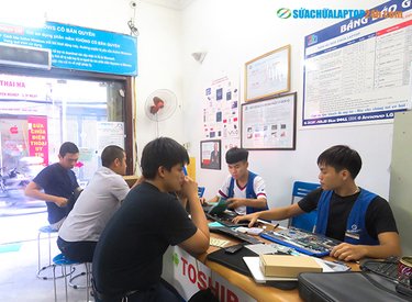 Chi phí sửa main laptop mất nguồn tại Sửa chữa Laptop 24h.com là bao nhiêu?