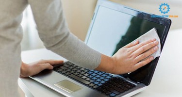Hướng dẫn cách bảo vệ và làm sạch màn hình LCD máy tính đúng cách