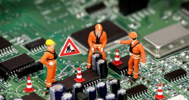 Should you repair your motherboard yourself or take your laptop to a repair center ?